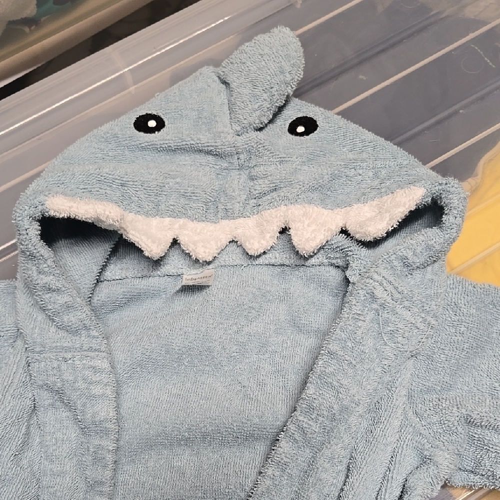 Baby Shark Hooded Robe
